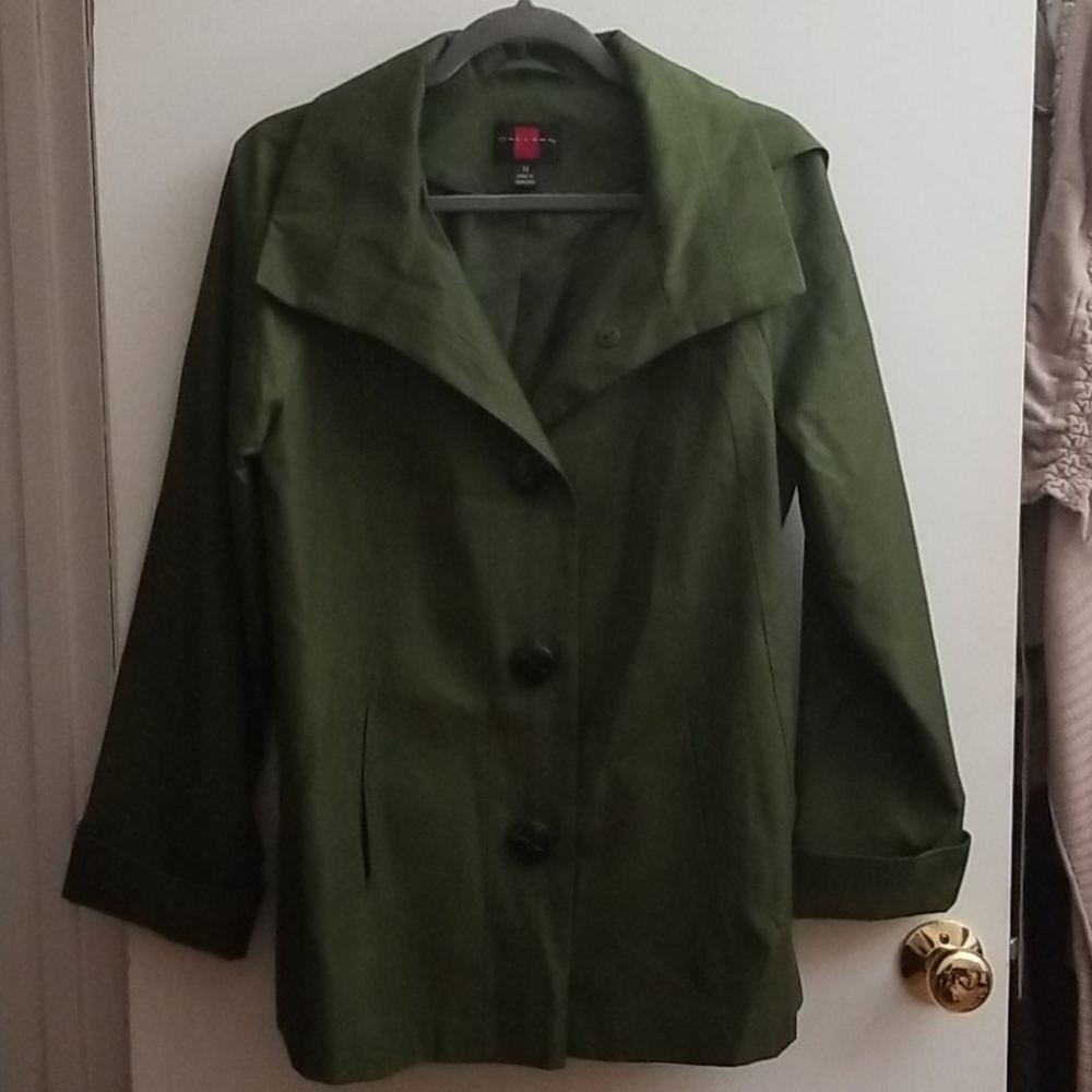 Green Gallery Peacoat